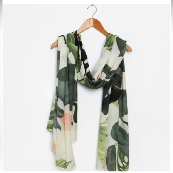 Virginia Wolf Multi Wear Wrap - Picture 7 of 15